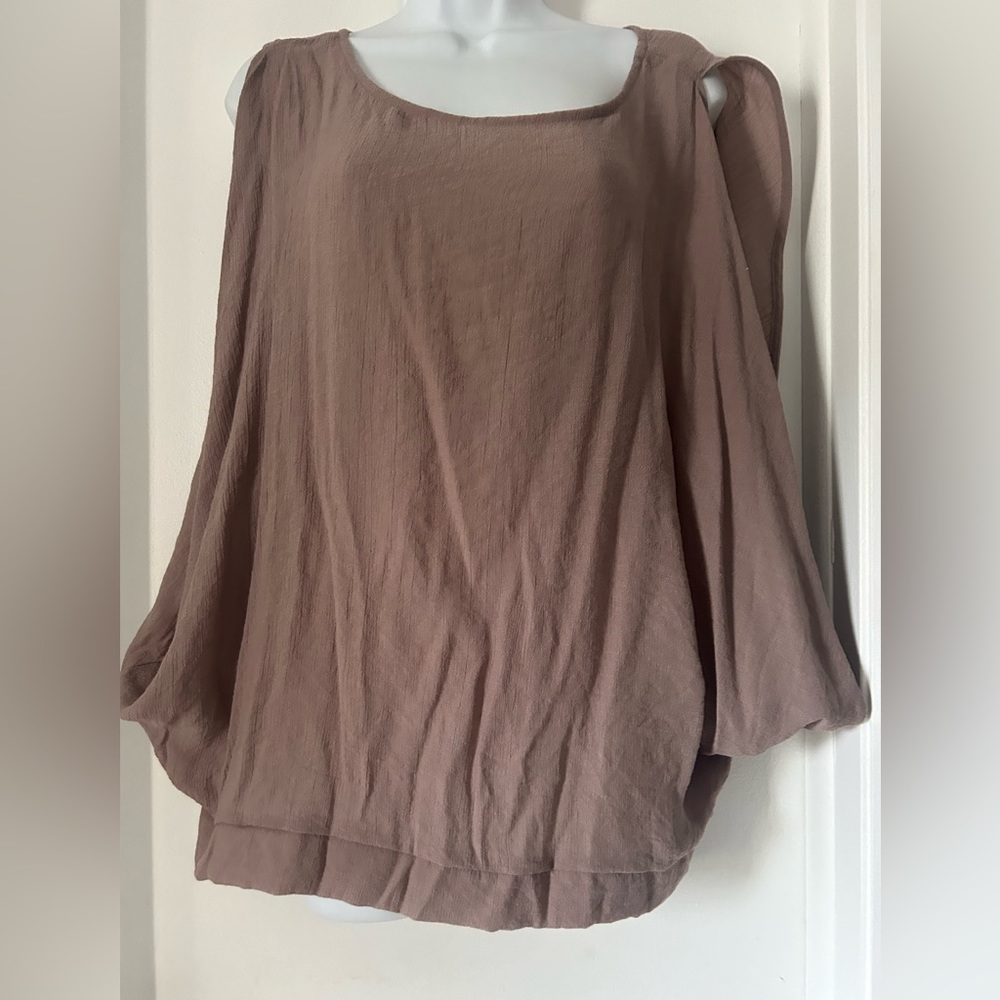 Woman blouse size L SoHo